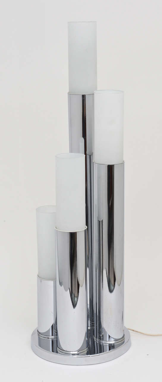 Sculptural Skyscraper Modern 1970s Chrome and Frosted Glass Table Lamp