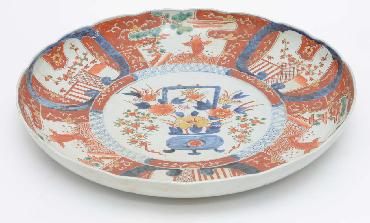 Large Circa 1940's Imari Porcelain Charger In Excellent Condition In West Palm Beach, FL