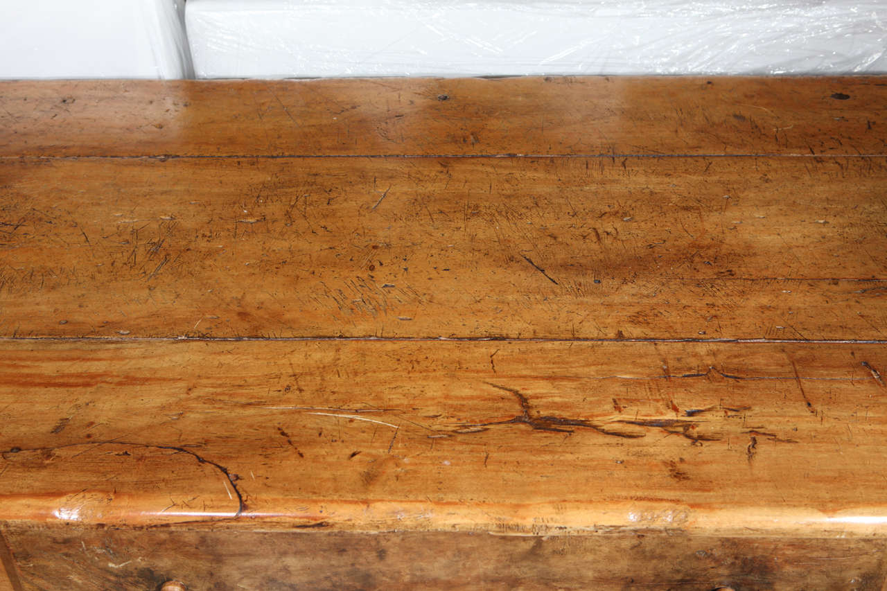 Continental Solid Wood Table 19th Century In Excellent Condition For Sale In Los Angeles, CA