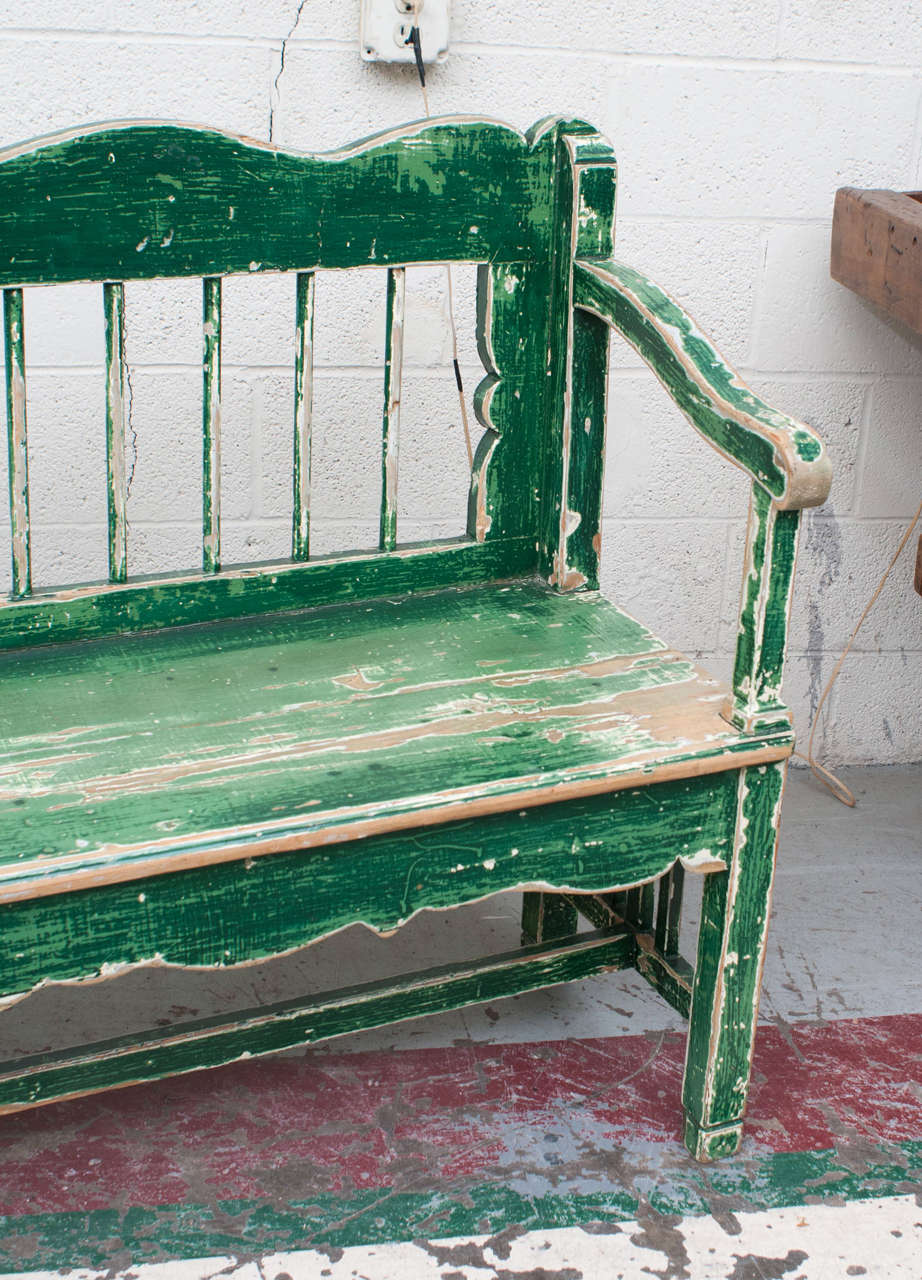 Pine Painted Bench In Excellent Condition In Baltimore, MD
