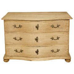 French Large Curved Chest of Drawers in Clear Oak, circa 1890