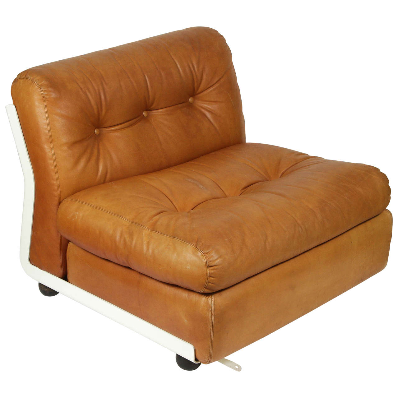 Original Fiberglass and Leather Mario Bellini Amanta Chair for Atelier Int'l