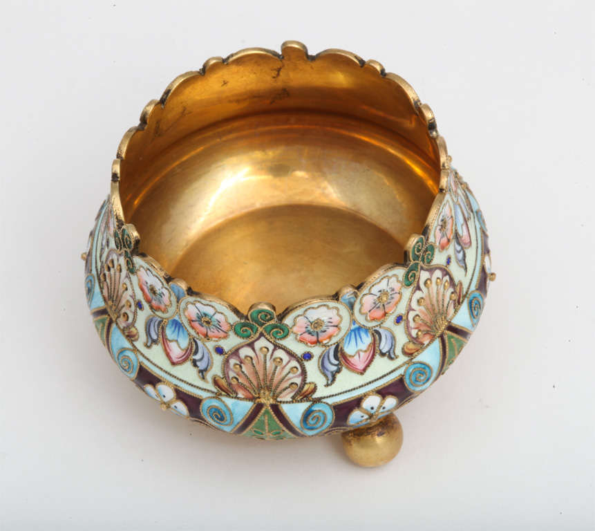 Russian Enamel On Silver Footed Salt Dish In Excellent Condition In New York, NY