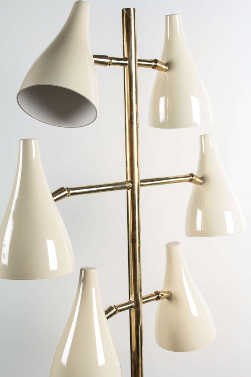Mid-20th Century 1950s Table Lamp attributed to Stilnovo