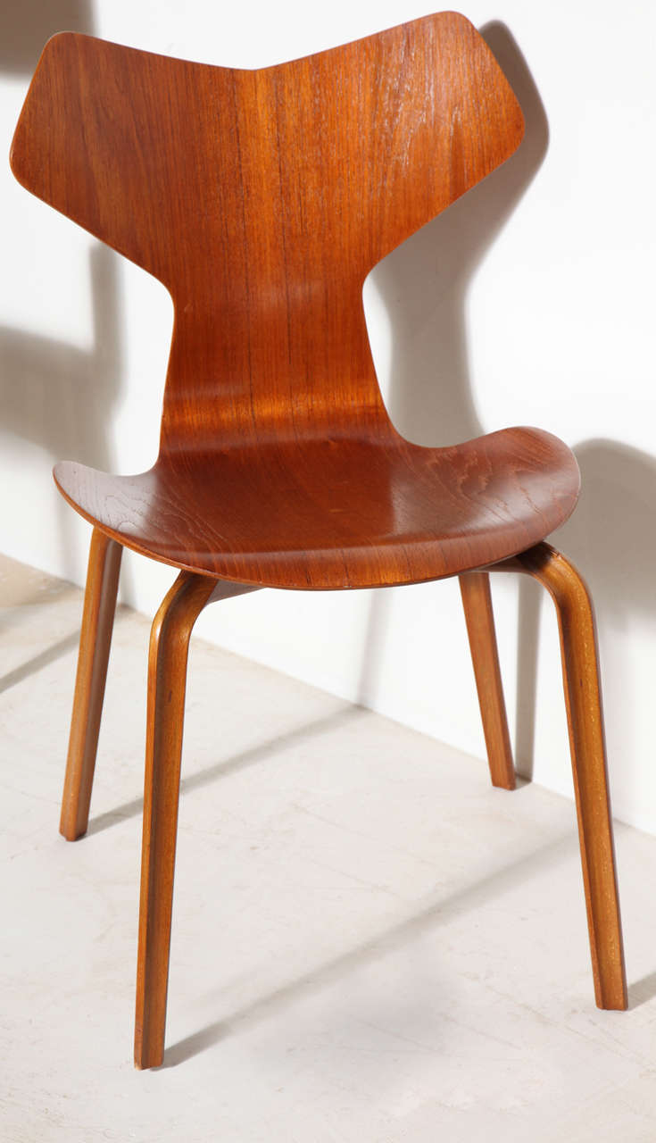Vintage 1950s Arne Jacobsen Chair 3130, AKA, The Grand Prix Chair.

The Grand Prix™ (3130) design, by Arne Jacobsen was introduced by Fritz Hansen at the Designers’ Spring Exhibition at the Danish Museum of Art & Design in Copenhagen, in 1957.