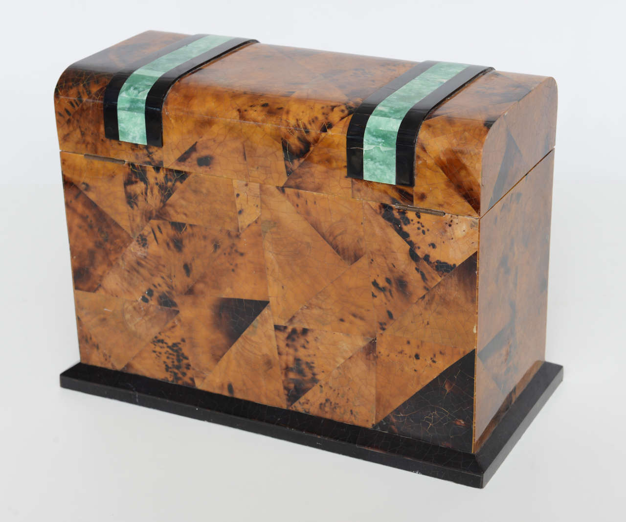 Large Maitland Smith Pen Shell and Mother-of-Pearl Box 1