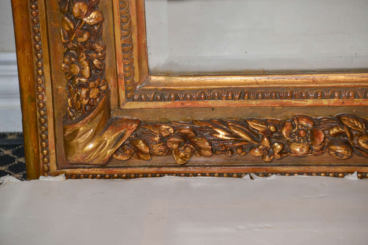 Miroir doré Louis XVI français du XIXe siècle en vente 1