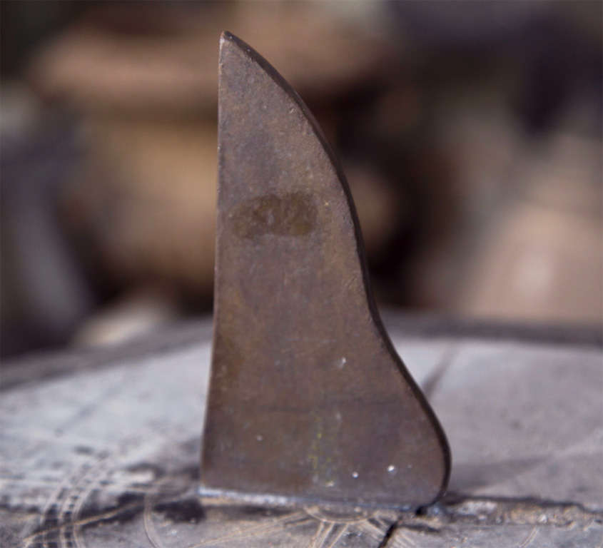 18th Century Irish Rustic Stone and Slate Sundial In Fair Condition For Sale In Woodbury, CT