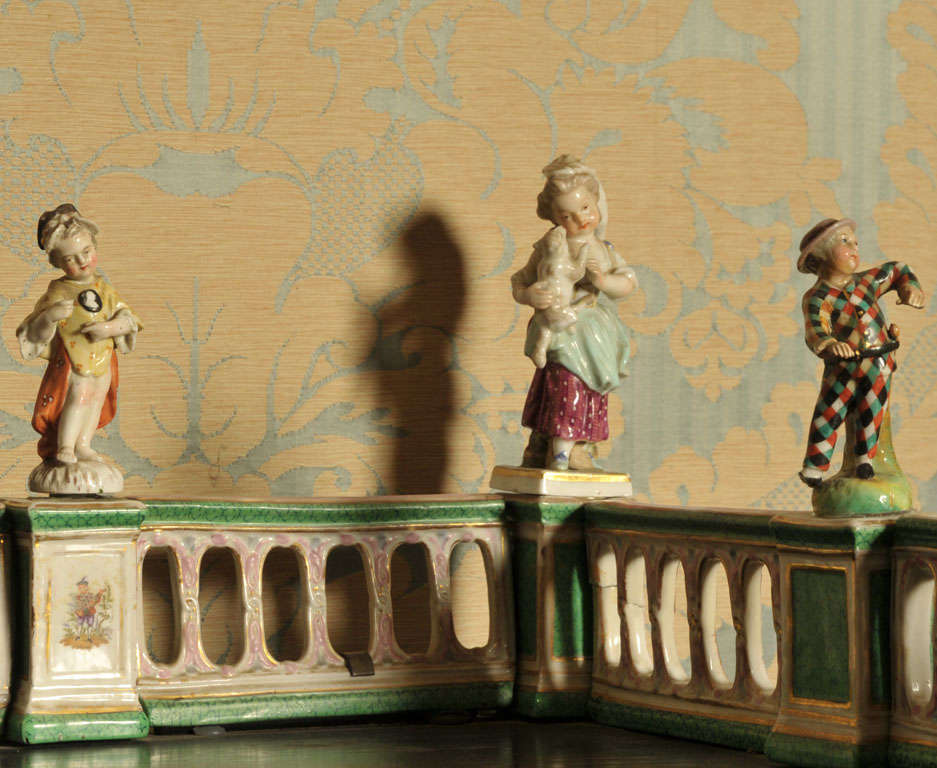 Cabinet with Meissen porcelain plaques For Sale 1