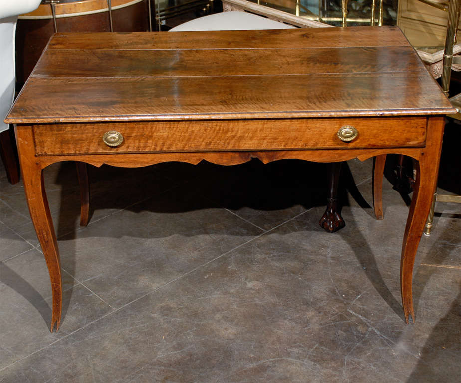 Louis XV Style French Walnut Desk with Long Drawer and Cabriole Legs, circa 1820 In Good Condition In Atlanta, GA