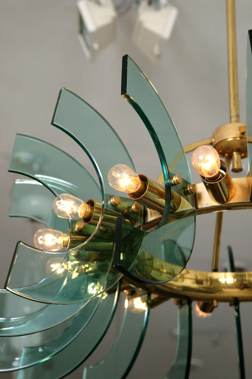 Italian Design 1950s Chandelier By Crystal Arte In Good Condition In London, GB