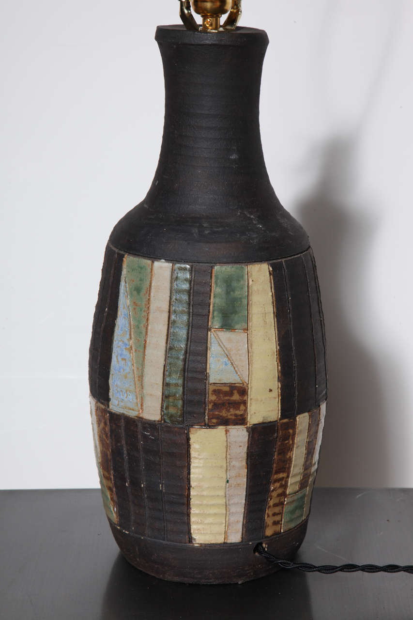 Mid-Century Modern Dark Charcoal Pottery Table Lamp with Glazed Patchwork Pattern, 1950s  For Sale