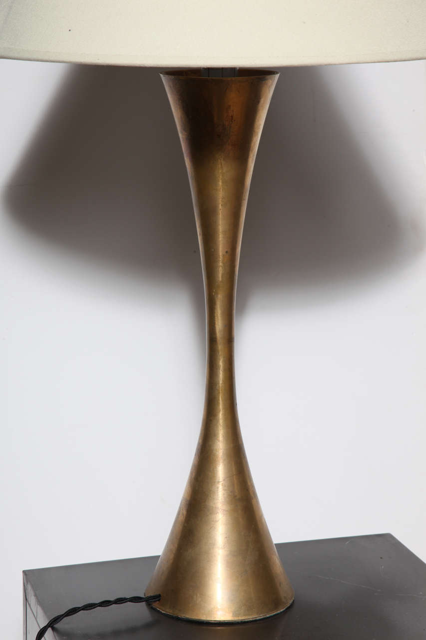 Stewart Ross James for Hansen Lighting Co. All Brass Hourglass Table Lamp, 1950s In Good Condition In Bainbridge, NY