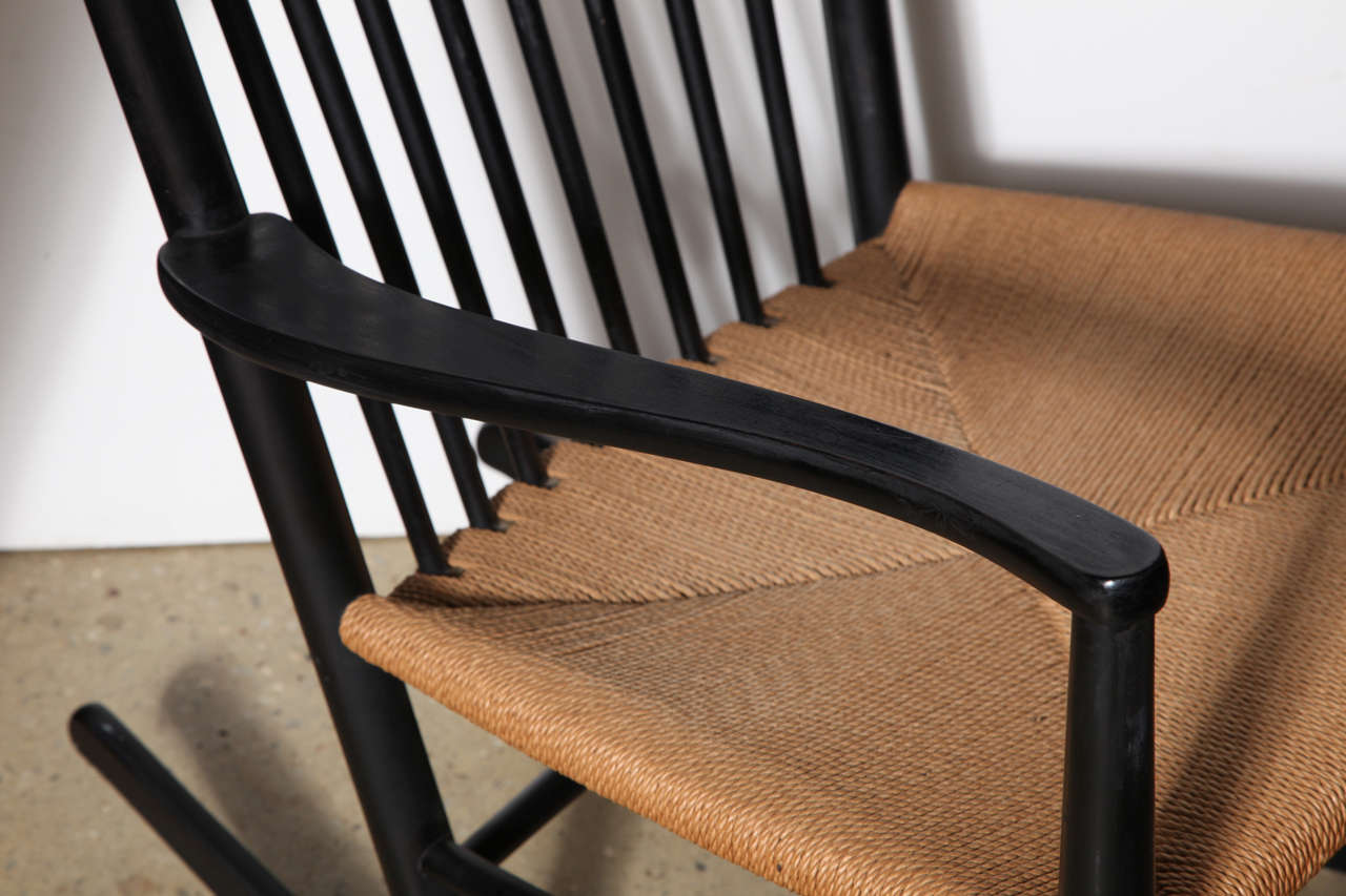 Hans Wegner J16 Rocking Chair In Excellent Condition In Bainbridge, NY