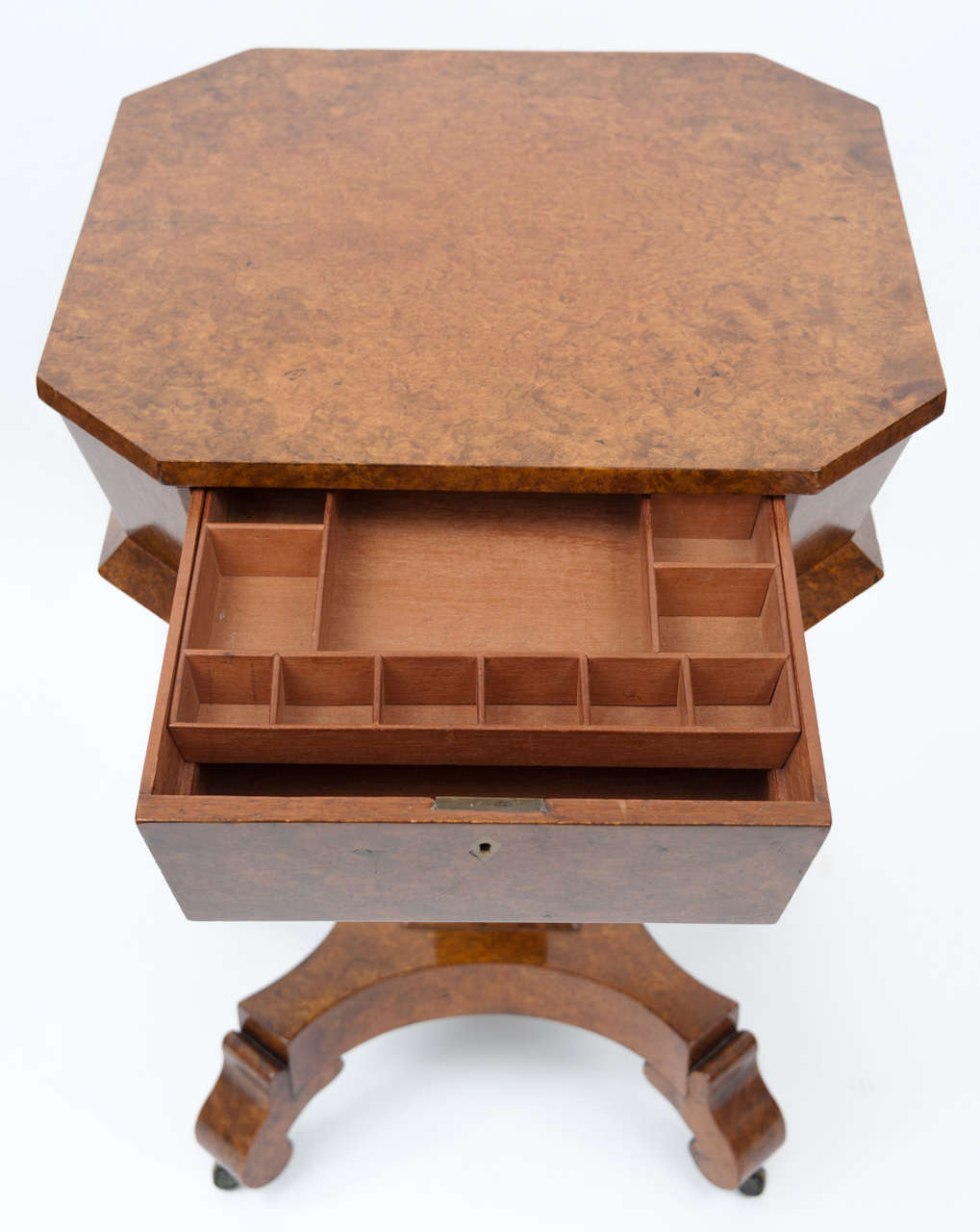 Late Regency Amboyna Sewing/Occasional Table 3