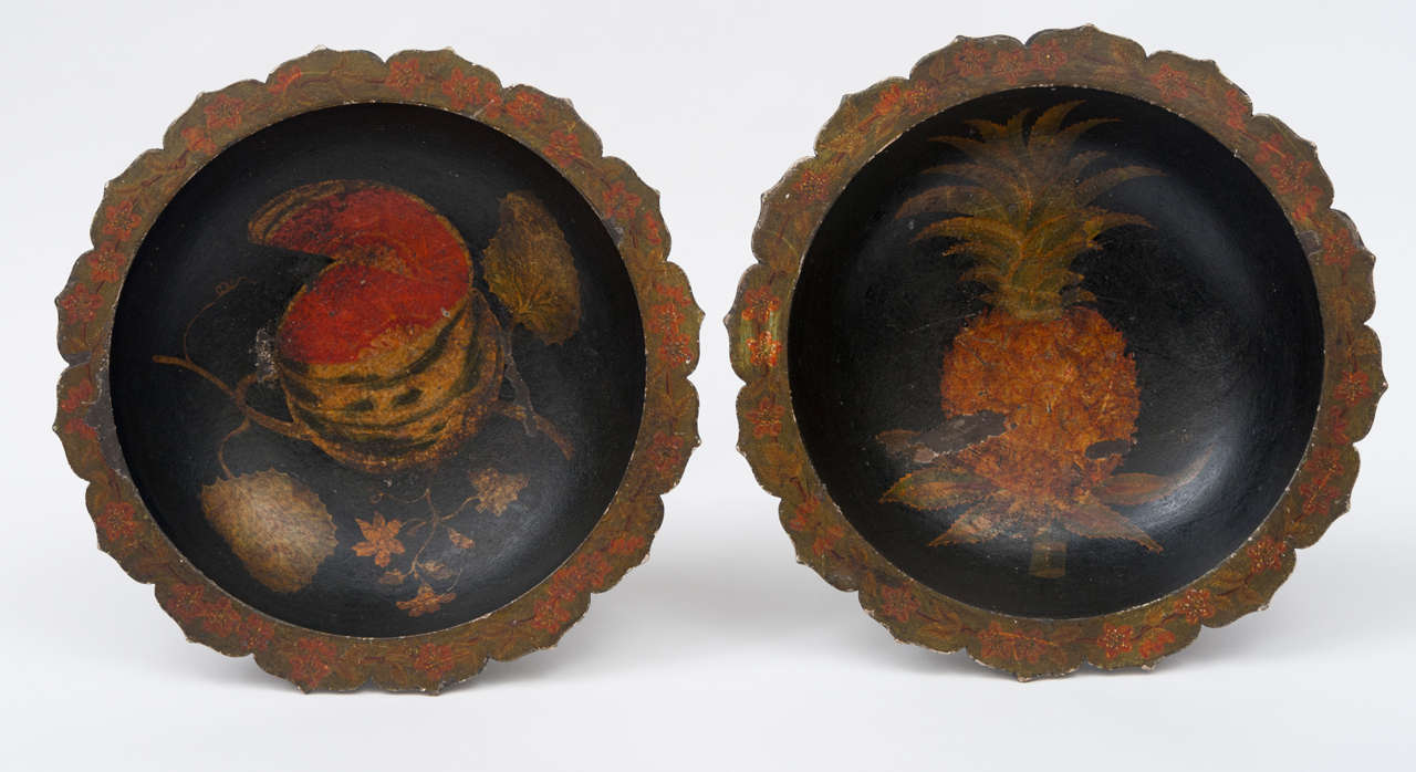 19th Century Pair of French Tazzas or Urns In Good Condition For Sale In Moreton-in-Marsh, Gloucestershire
