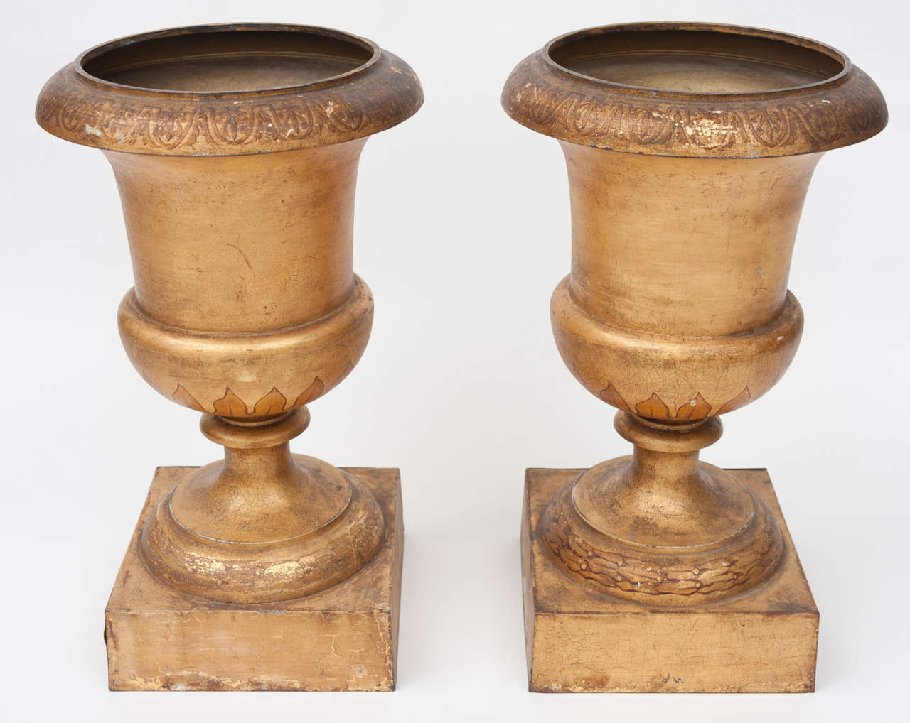 Early 19th Century Important Pair of Tole Urns with Original Royal Crests Decoration