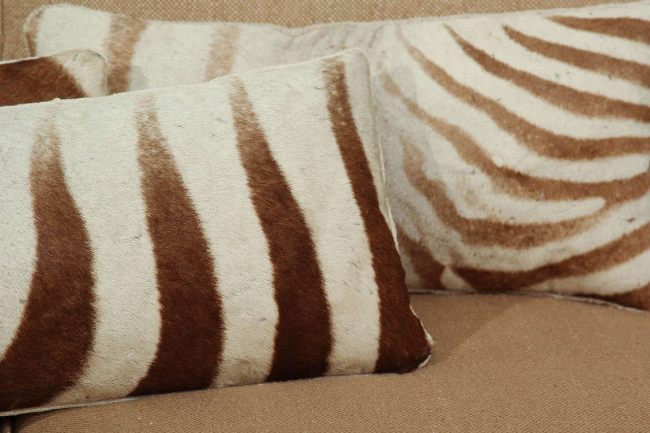 zebra pillows In Good Condition In Seattle, WA