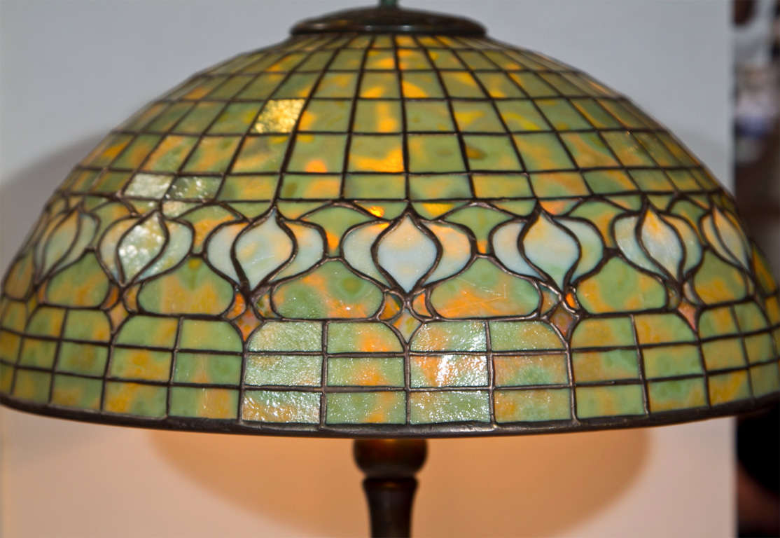 Glass Tiffany Studios Pomegranate Table Lamp