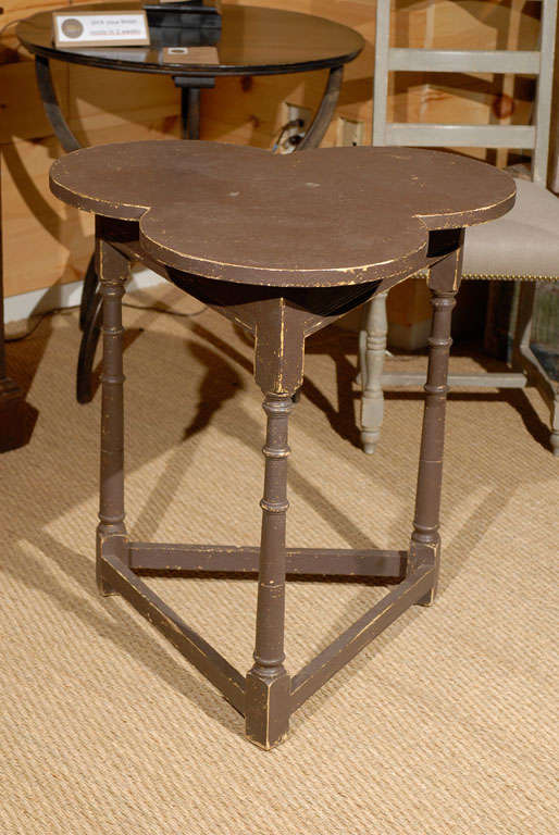 Poynings Clover Leaf Pub Table For Sale 4