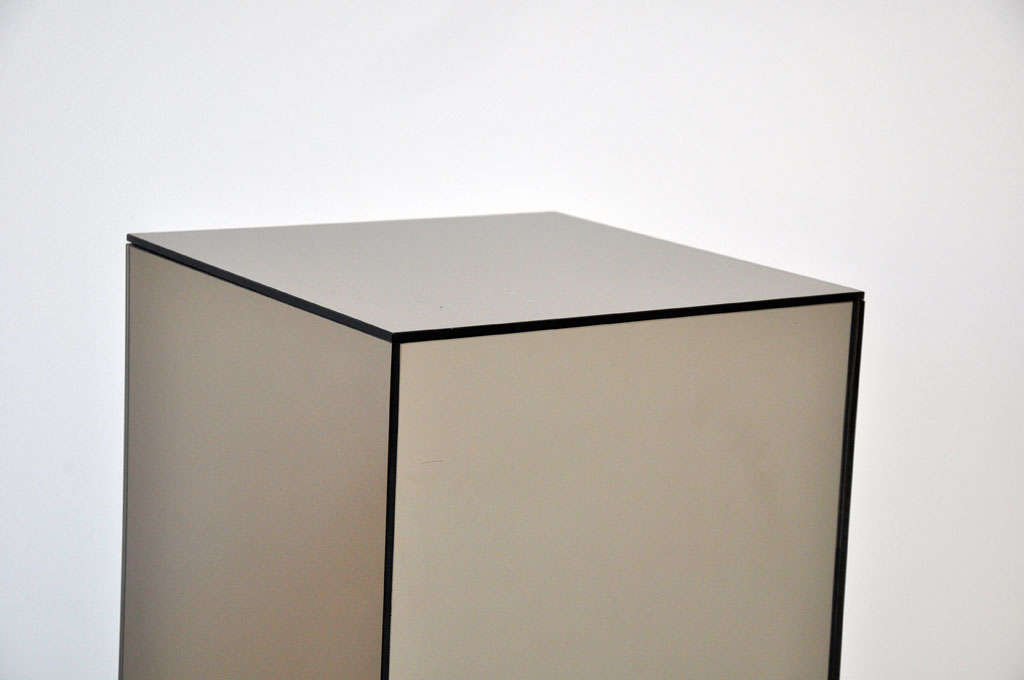 American Mirrored Pedestal