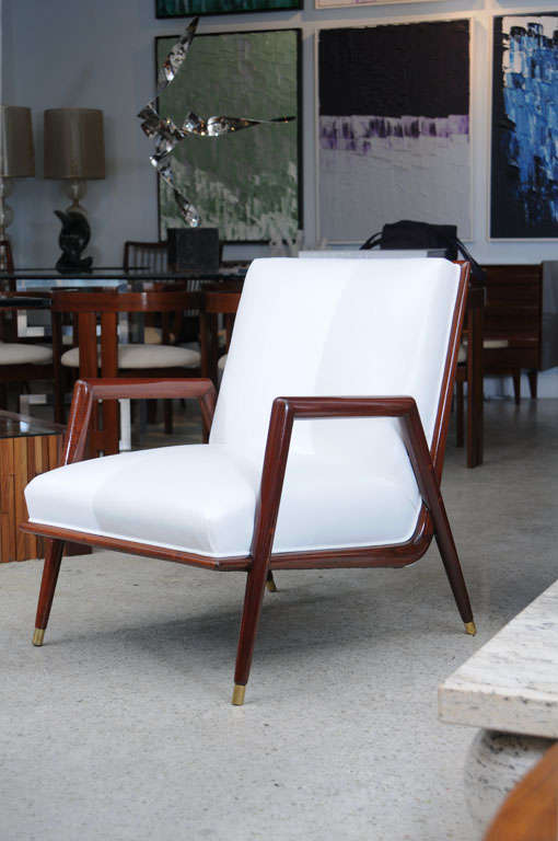 Fine Italian Mahogany Modern Armchair, Manner of Ponti In Excellent Condition In Hollywood, FL