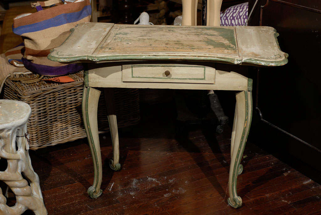 Italian 19th Century Painted Dressing Table 6