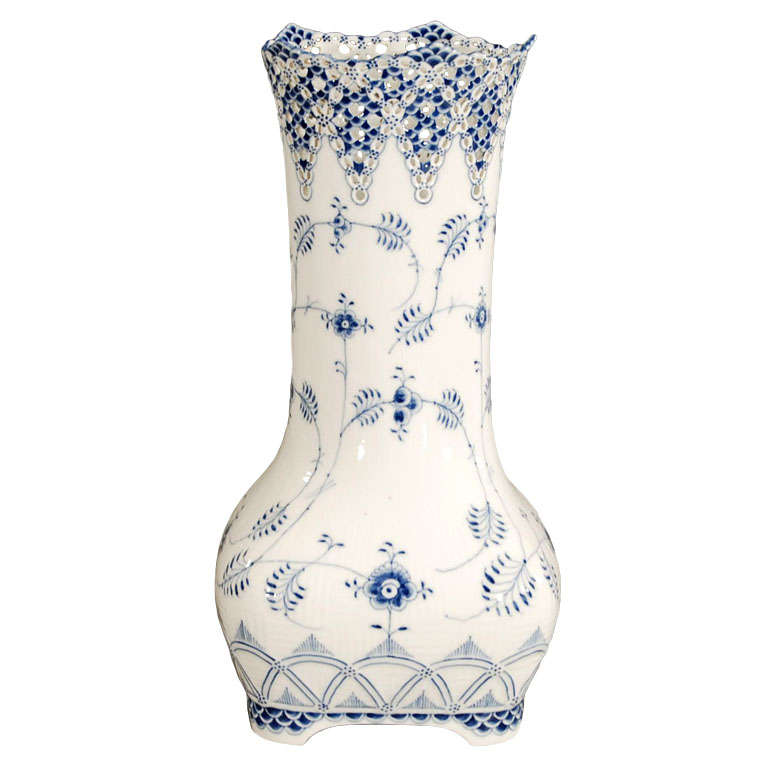 Royal Copenhagen Full Lace Monumental Vase