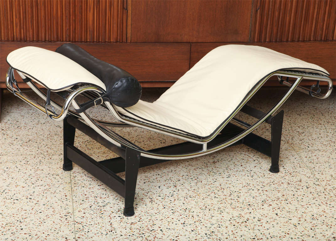 Charlotte Perriand Le Corbusier LC-4 Chaise Lounge 2