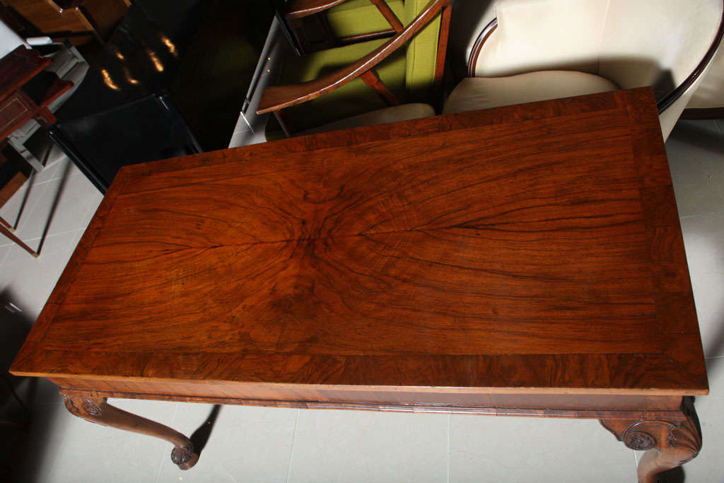 18th Century and Earlier Venetian Olivewood and Walnut Writing Table For Sale