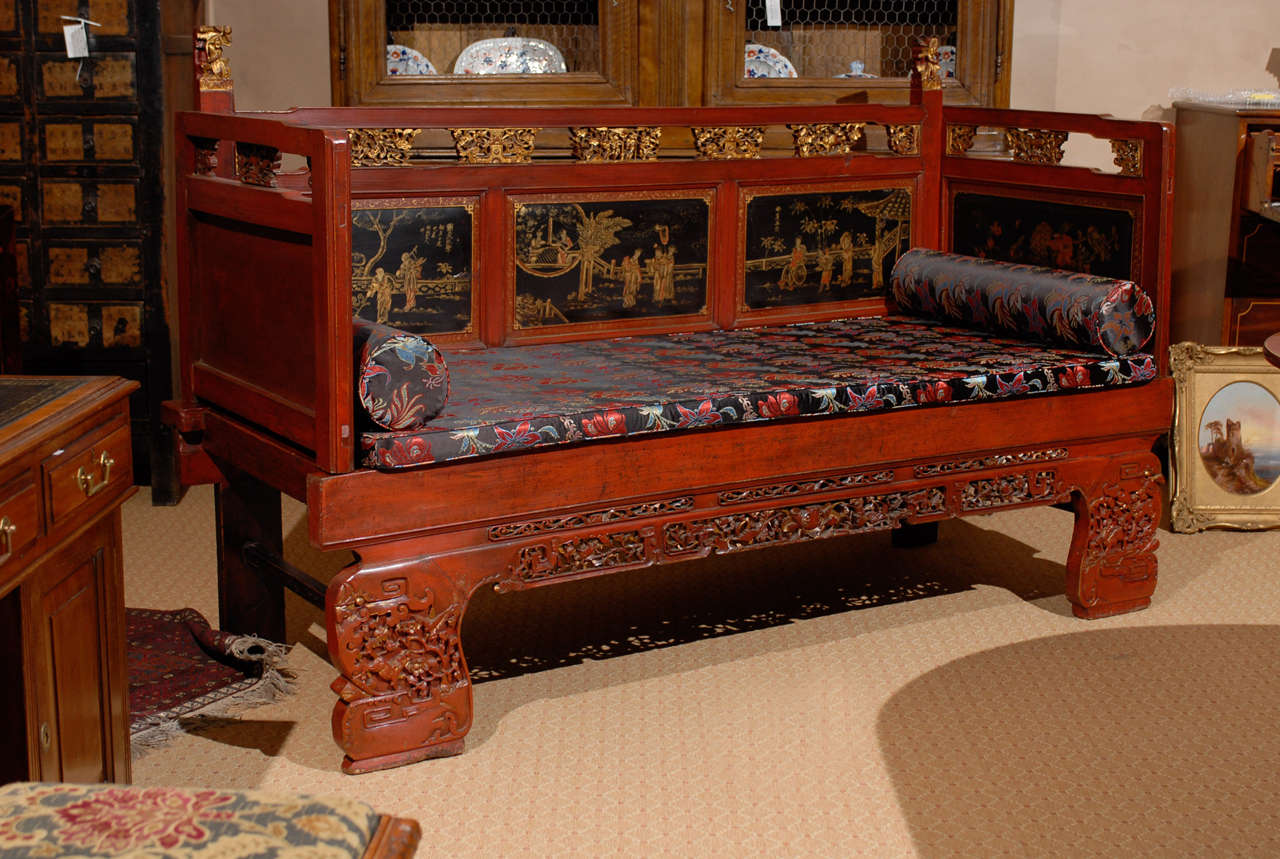 20th Century Chinese Daybed / Settee For Sale 2