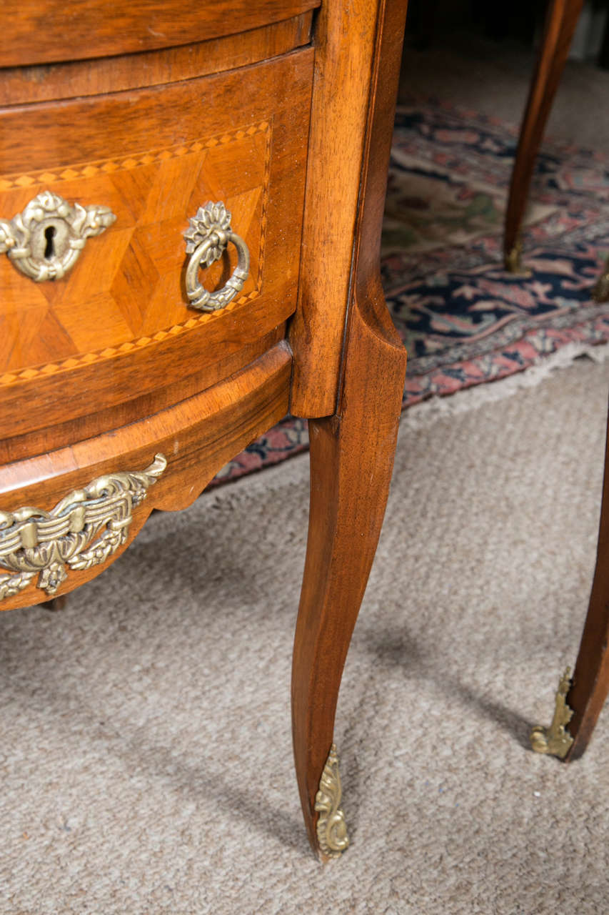 Pair of French Louis XV Style Marble-Top Kidney Shaped Commodes 1