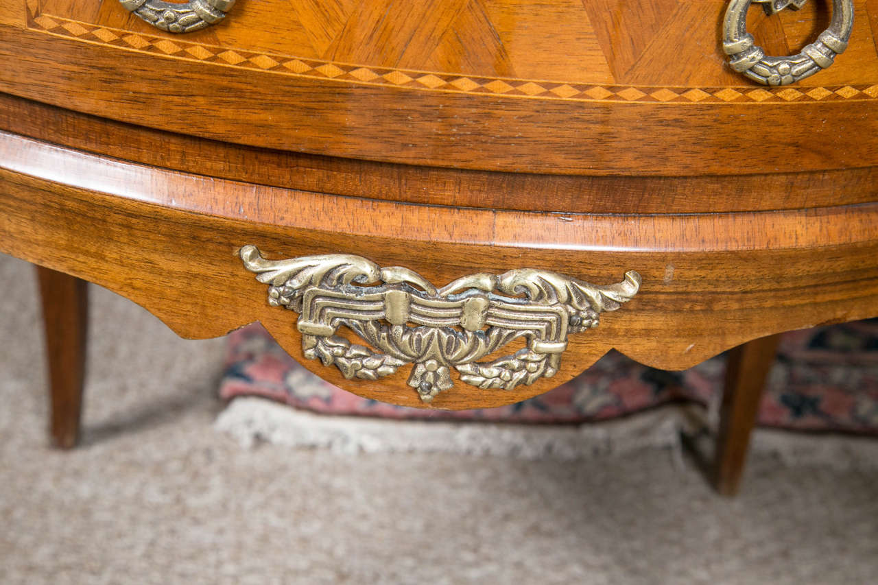 Pair of French Louis XV Style Marble-Top Kidney Shaped Commodes 2