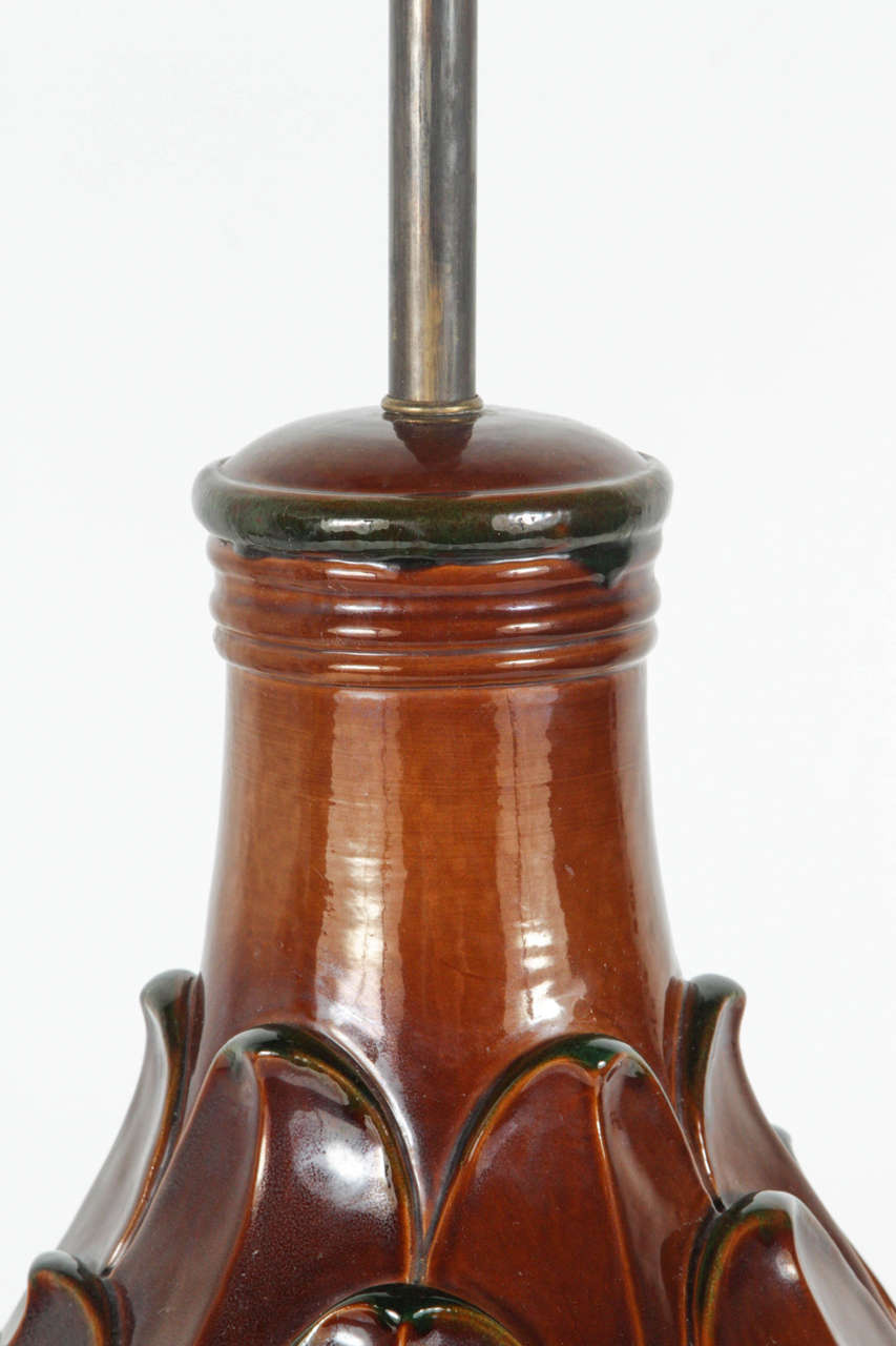 Italian Pinecone Ceramic Table Lamp In Fair Condition In Los Angeles, CA