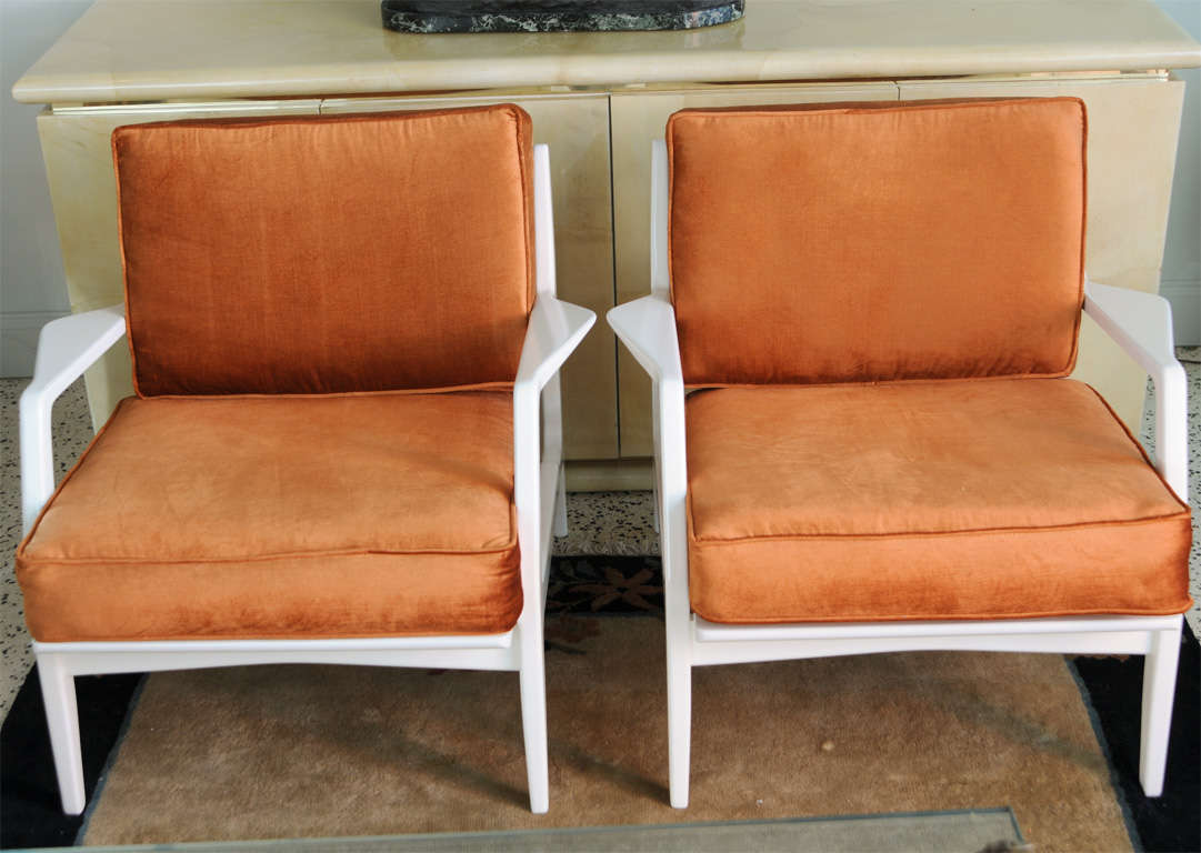 American Pair of Mid-Century White Lacquered Bowed Arm Chairs