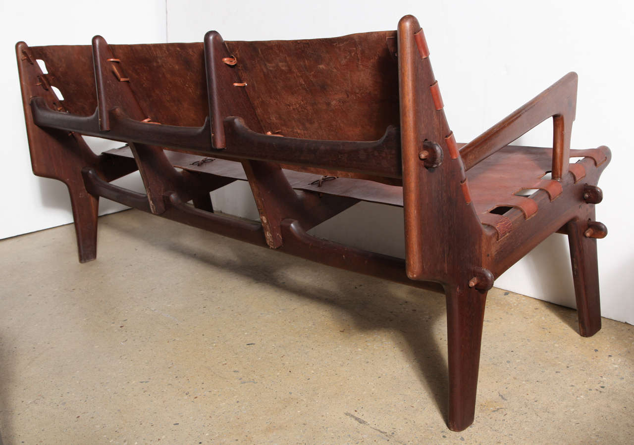 Angel Pazmino Three-Seat Sofa in Rosewood & Leather, Made in Equador, 1960's For Sale 1