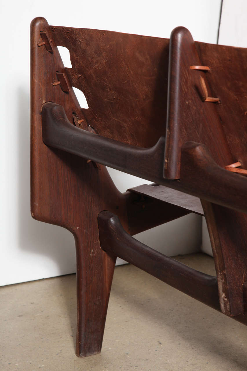 Angel Pazmino Dreisitzer-Sofa aus Rosenholz und Leder, hergestellt in Equador, 1960er Jahre im Angebot 4