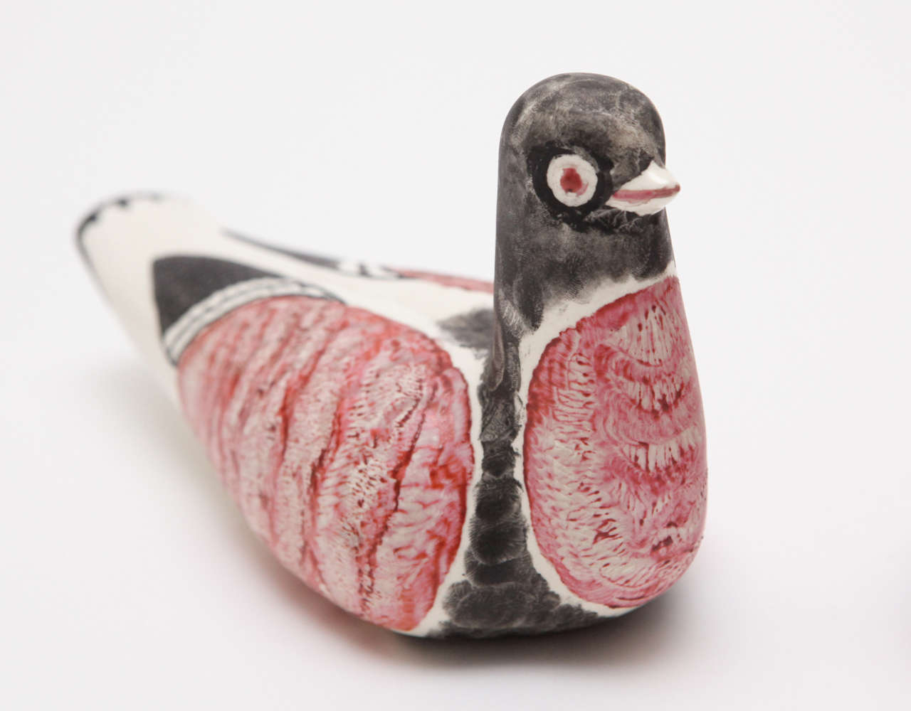 Pair of Glazed Ceramic Pigeons by Yolande Gregory In Excellent Condition In Palm Desert, CA