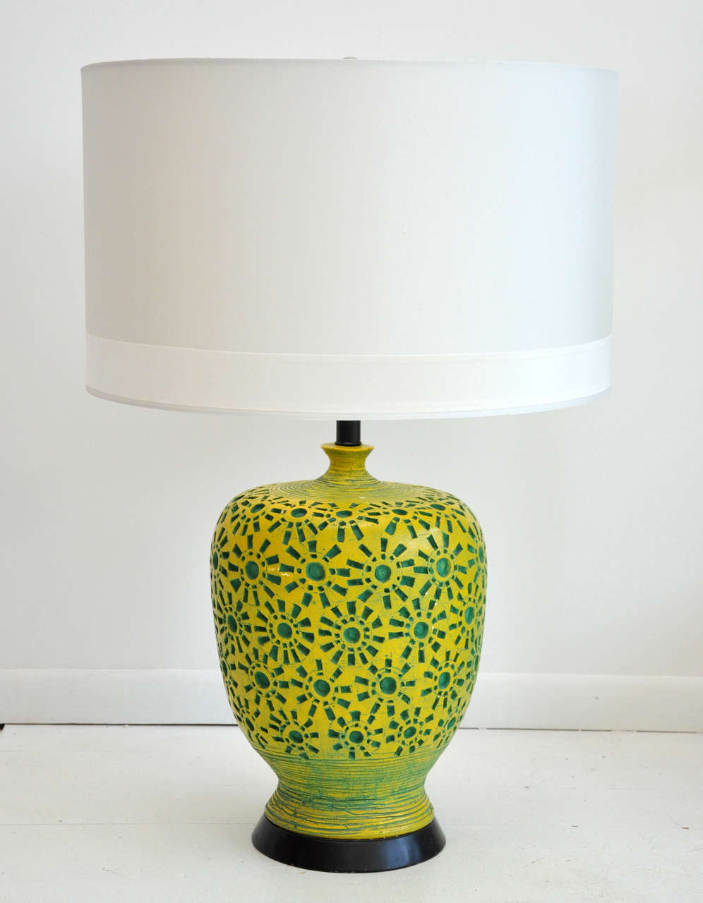 Colorful antique lamp base sure to brighten up any space! Shade and finial are new. Shade diameter is 21