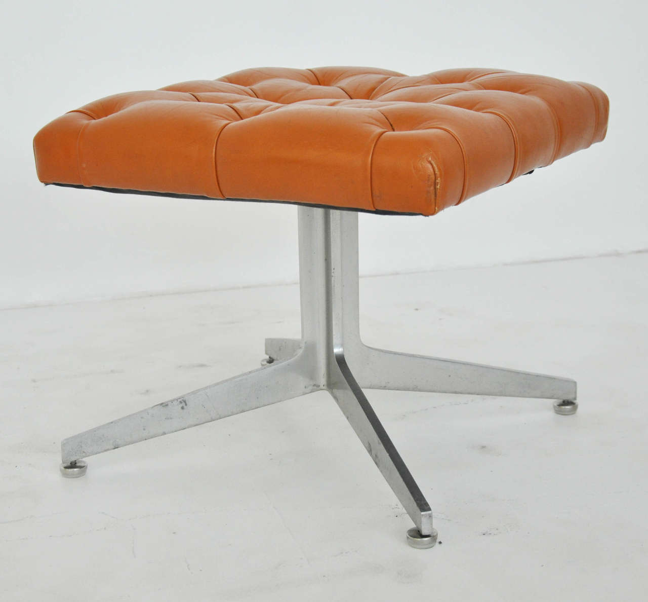 Ward Bennett Tufted Leather Stool In Excellent Condition In Chicago, IL