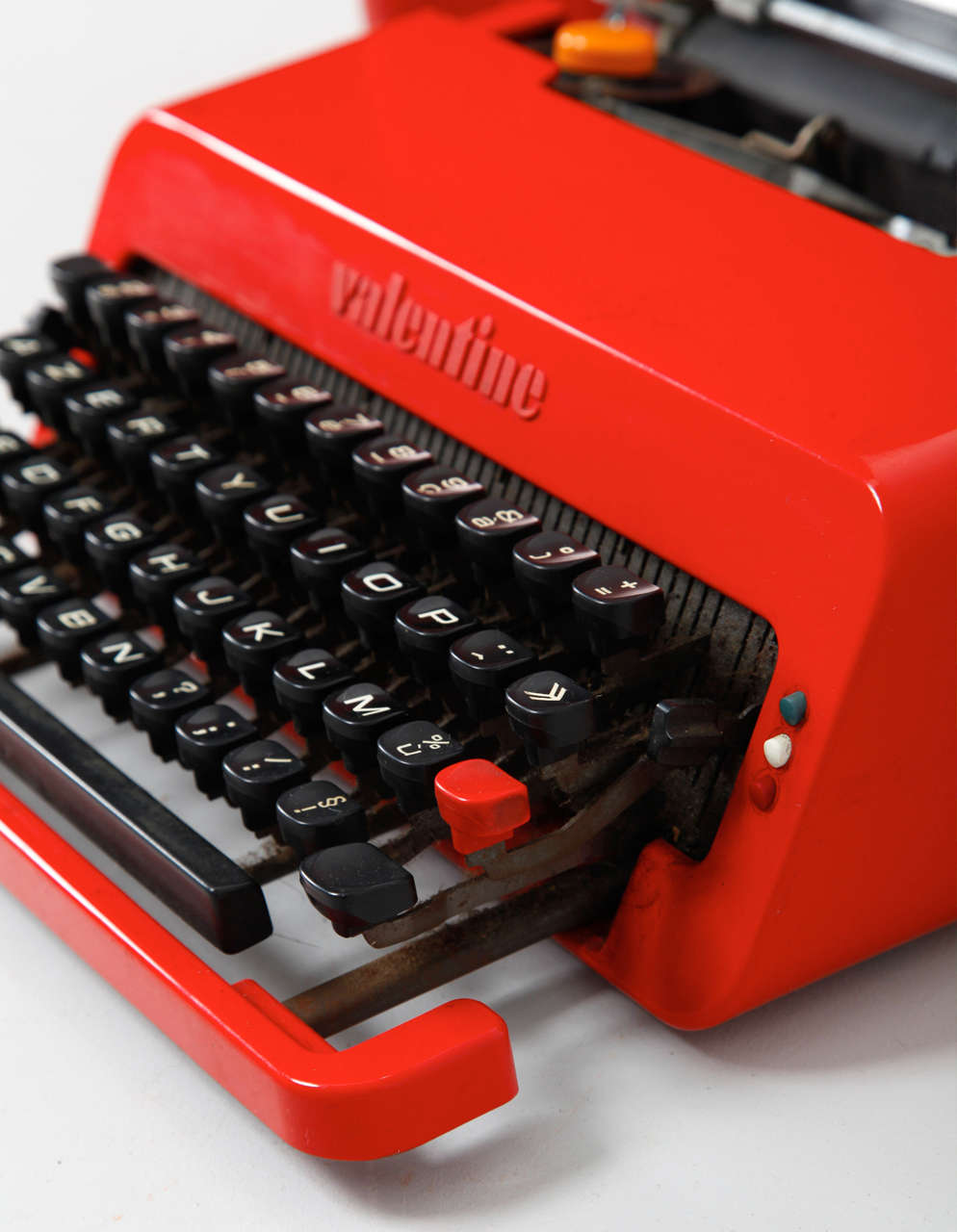 Italian Olivetti Valentine Typewriter Designed By Ettore Sottsass & Perry King.
