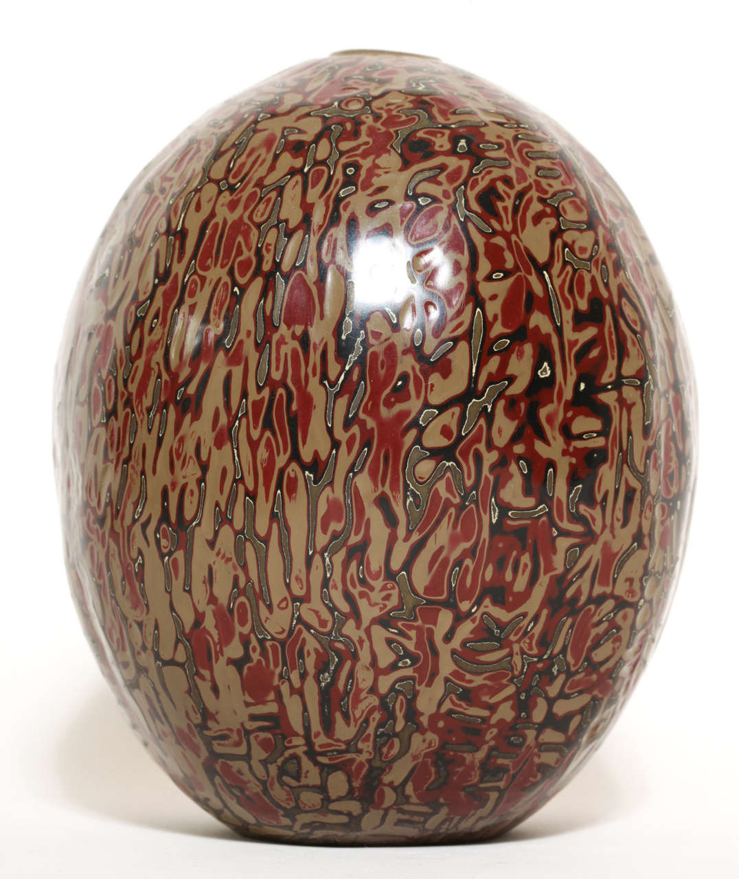 Jean Dunand French Art Deco Red, Green, Black w/ Light-Brown Lacquer Ovoid Vase In Good Condition For Sale In New York, NY