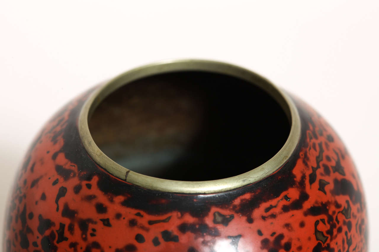 20th Century Jean Dunand French Art Deco Ovoid Red and Black Lacquered Brass Vase For Sale