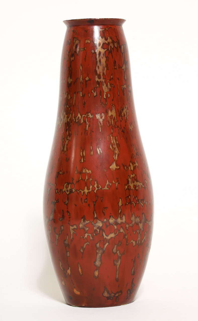 20th Century Jean Dunand French Art Deco Elongated Thin Red Lacquered Vase For Sale