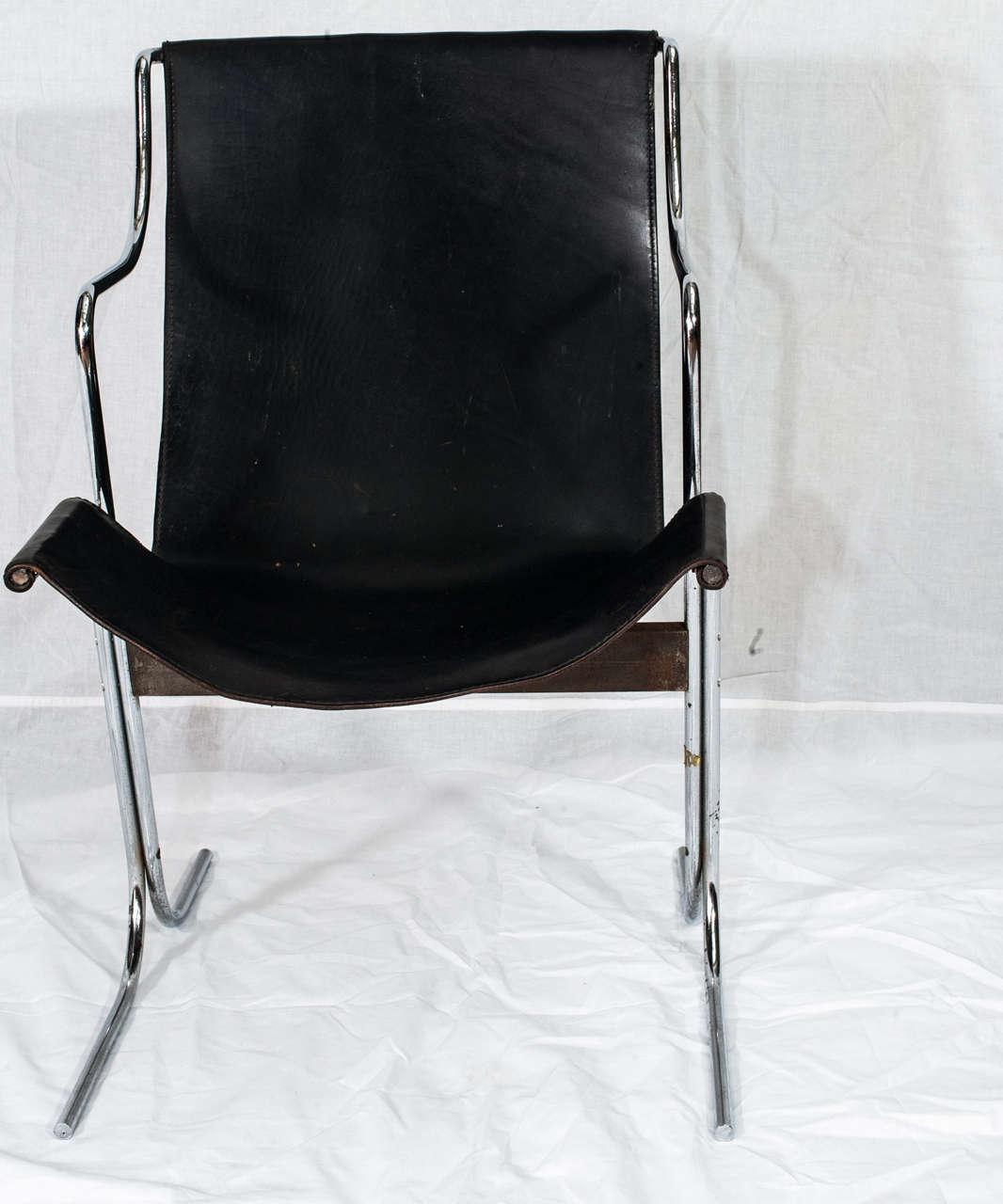 Pair of 1970s Steel and Black Leather Italian Chairs In Good Condition For Sale In Milan, IT