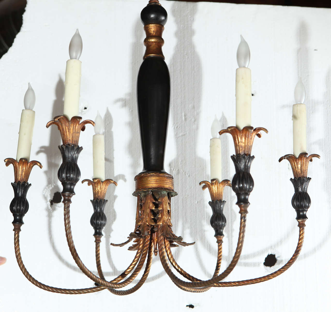 Italian Wood and Gilt Chandelier In Excellent Condition In Los Angeles, CA