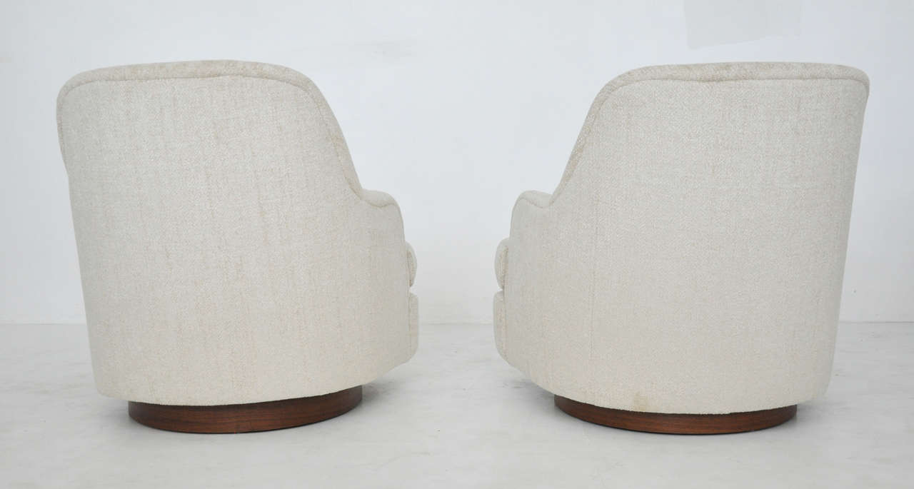 Milo Baughman Swivel Chairs 2