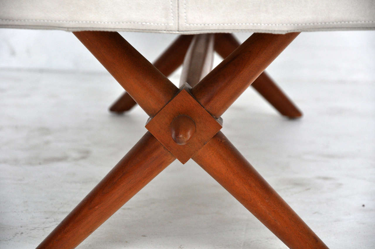 T.H. Robsjohn-Gibbings Bench In Excellent Condition In Chicago, IL