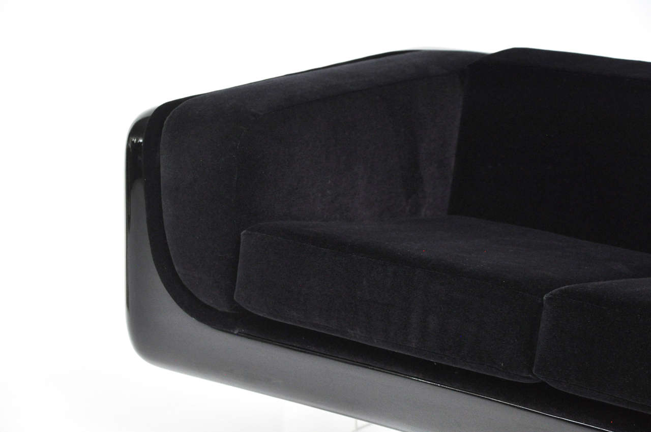 floating sofas