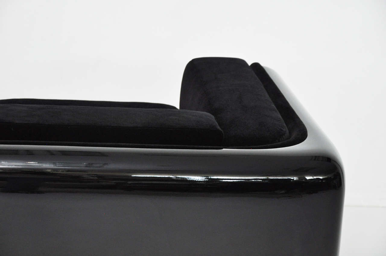 Floating Sofa Produced by Steelcase, circa 1960s In Excellent Condition In Chicago, IL